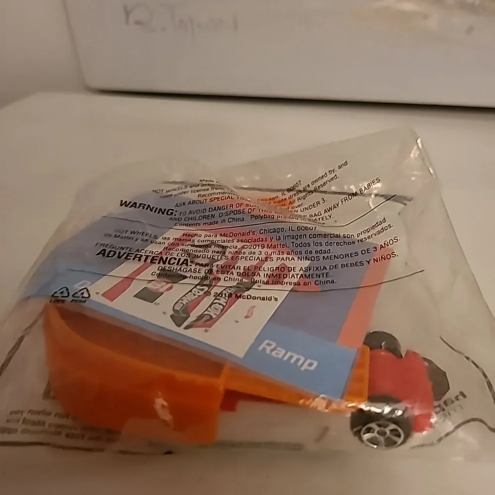Hot Wheels 2019 Happy Meal  Toy